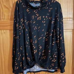 Black and Rust Print Long-Sleeve Twist Hem Top
